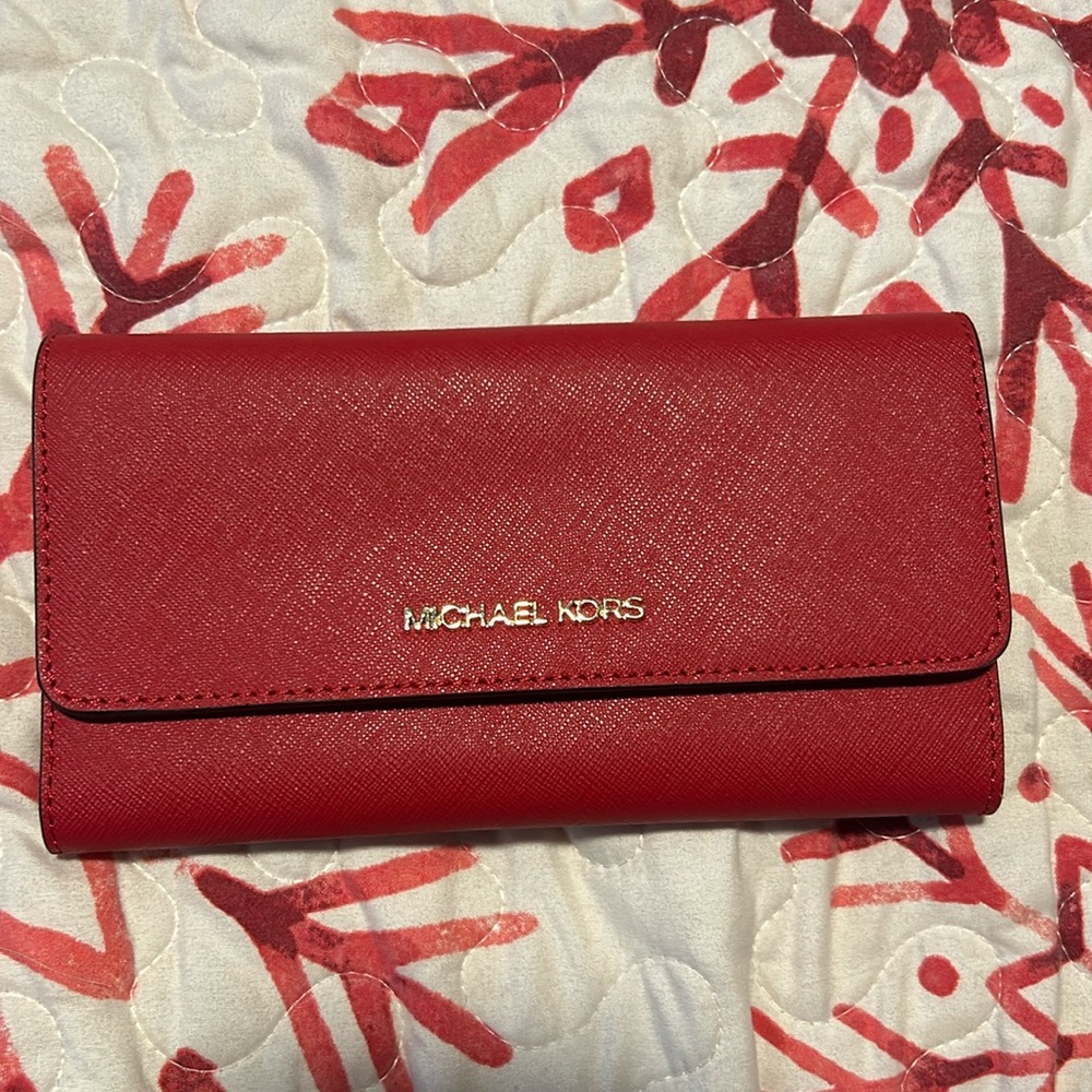 Michael Kors Jet Set Travel Trifold Wallet- Flame